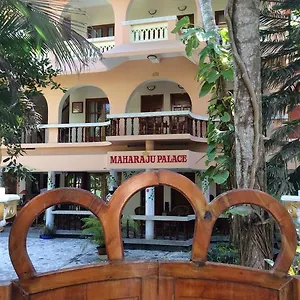 https://maharaju-palace.kerala-hotels.net