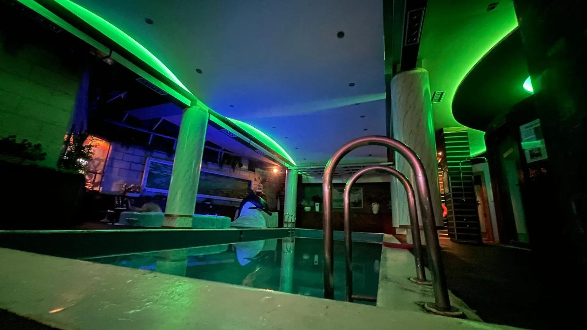 Hotel Rosa Blu Tirana 4*,  Albania
